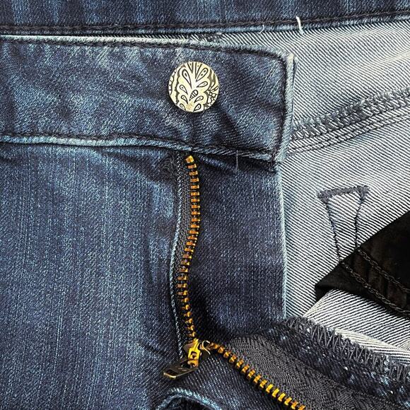 PRANA KARA LOW RISE CUTOFF MEDIUM WASH DENIM‎ SHORTS WOMEN'S SIZE 4/27 - Picture 8 of 12